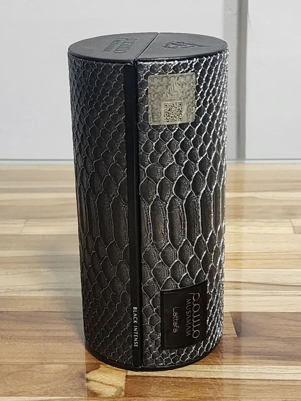 Perfume Lattafa Musamam Black Intense (100ml) - Foto 3