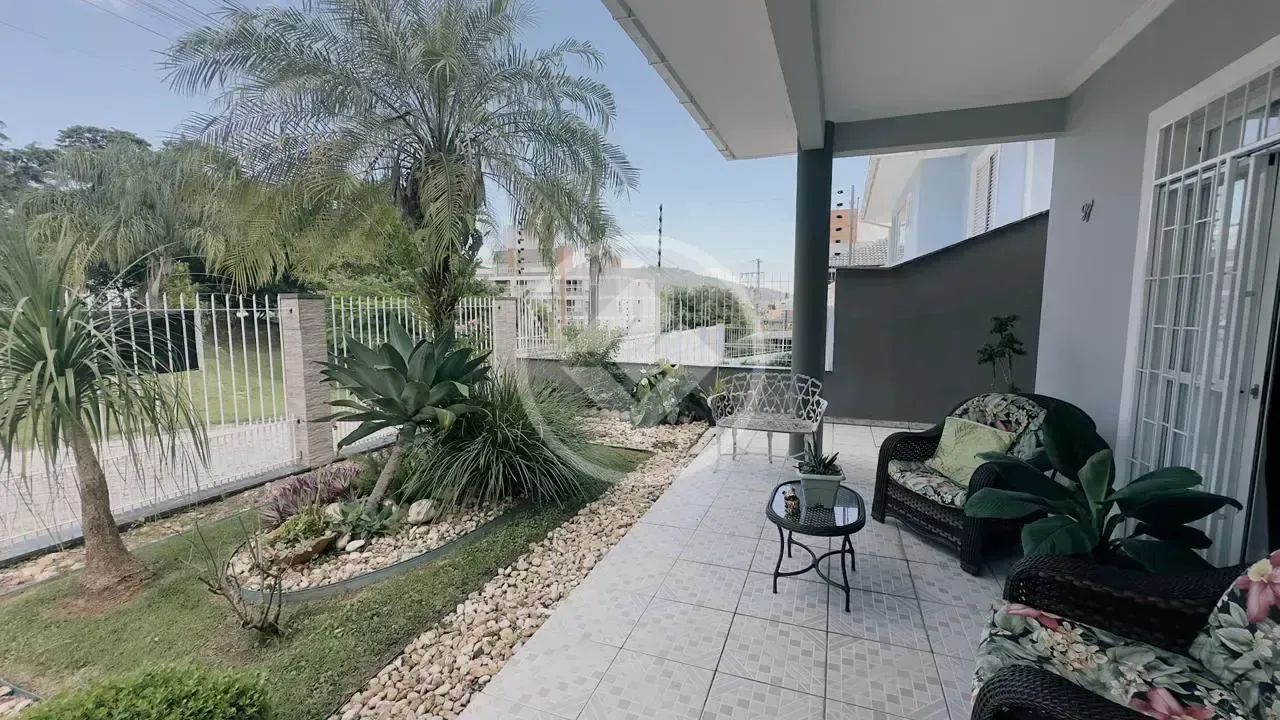 FCS-Casa alto padrão no Itacorubi
