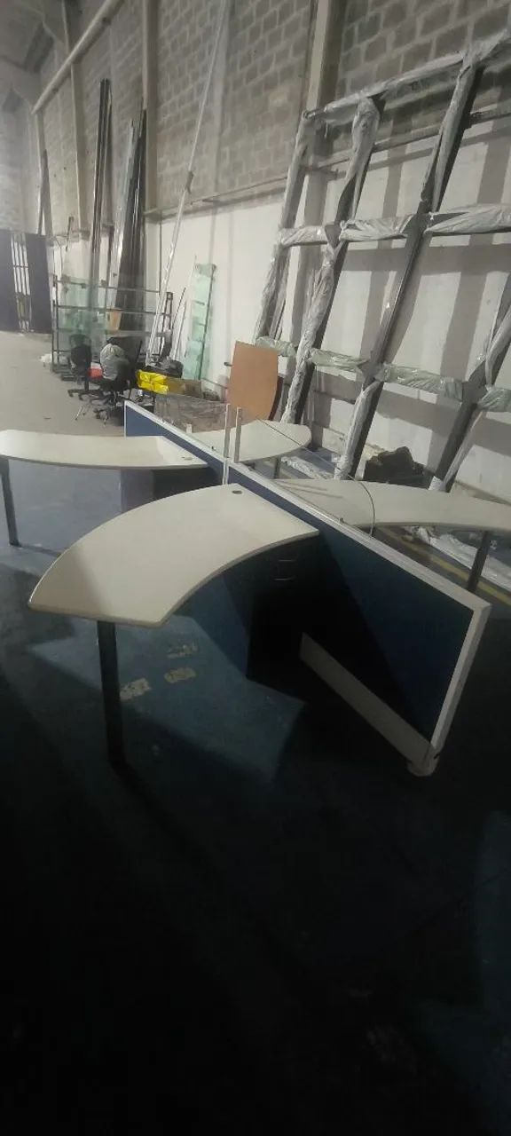 Estação de trabalho 4 mesas