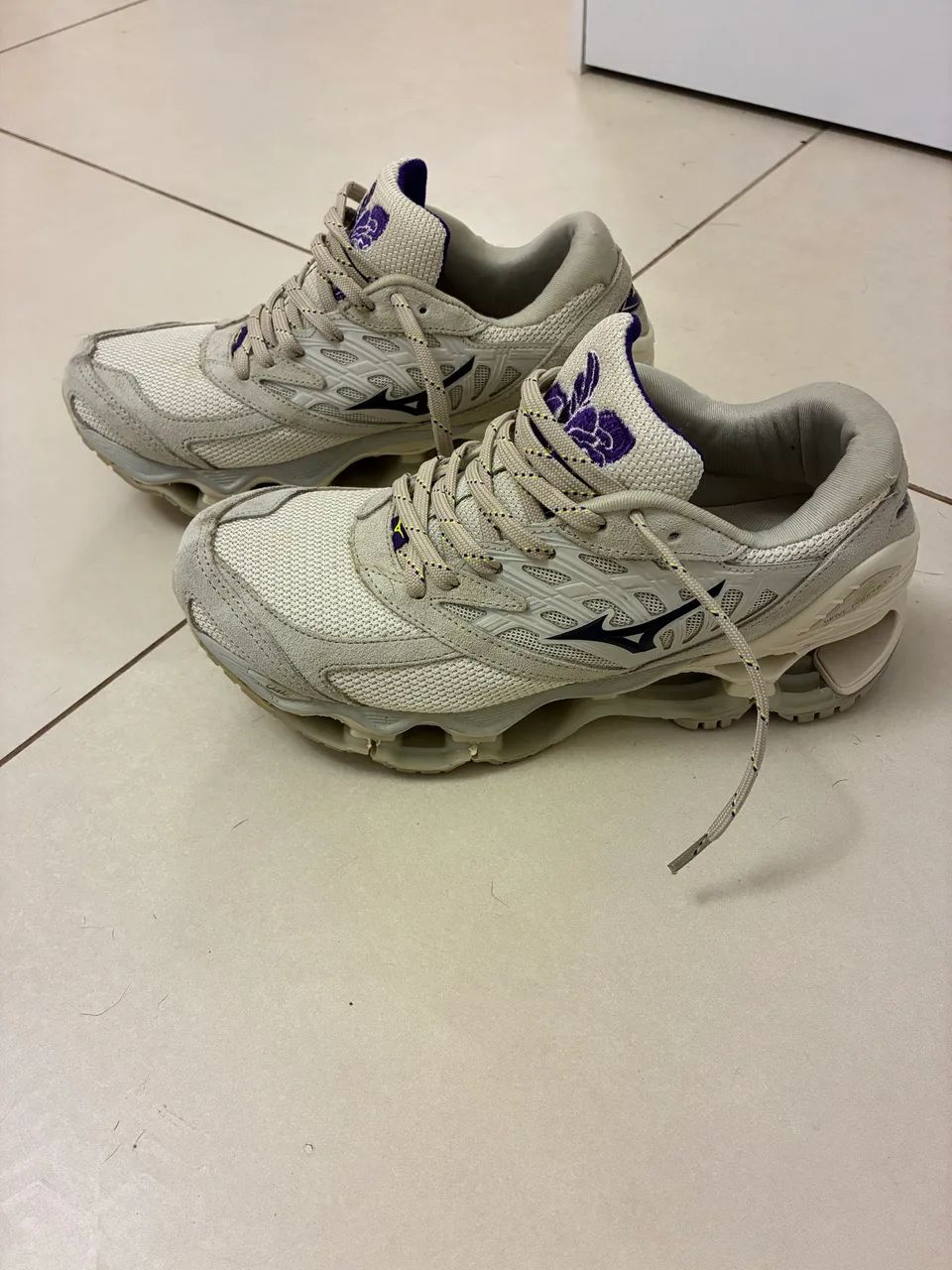 Tênis Rp Mizuno Flor de Lotus - Foto 2