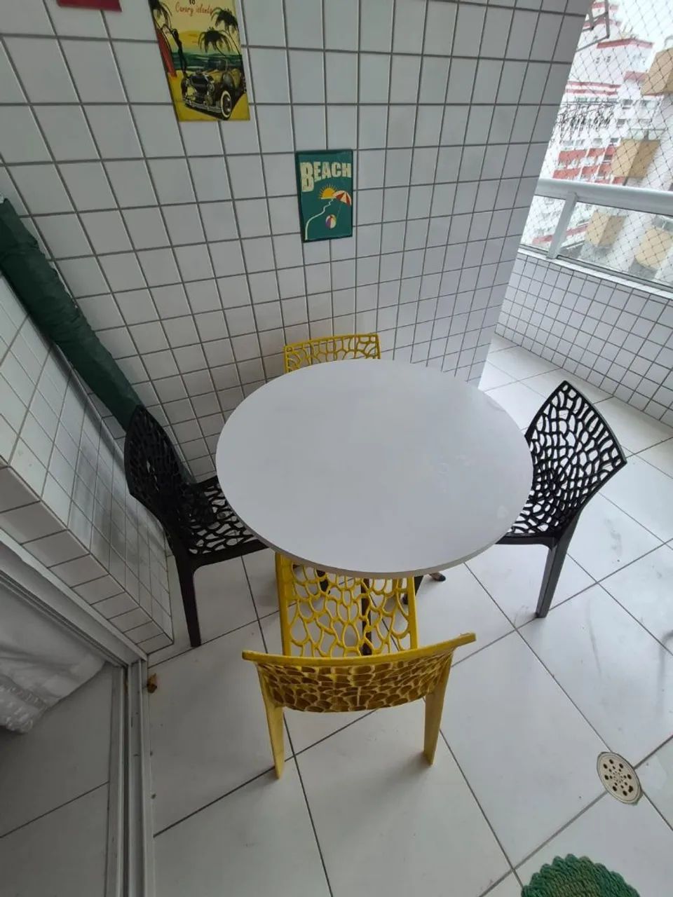 Mesa com 4 cadeiras - Foto 4