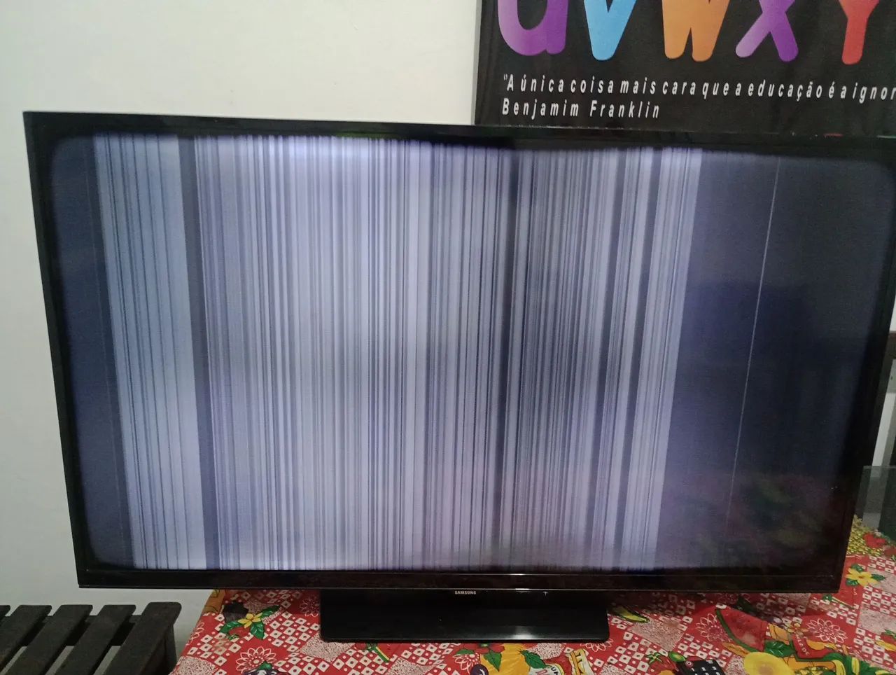 Uma tv Samsung de 40 polegadas  - Foto 3