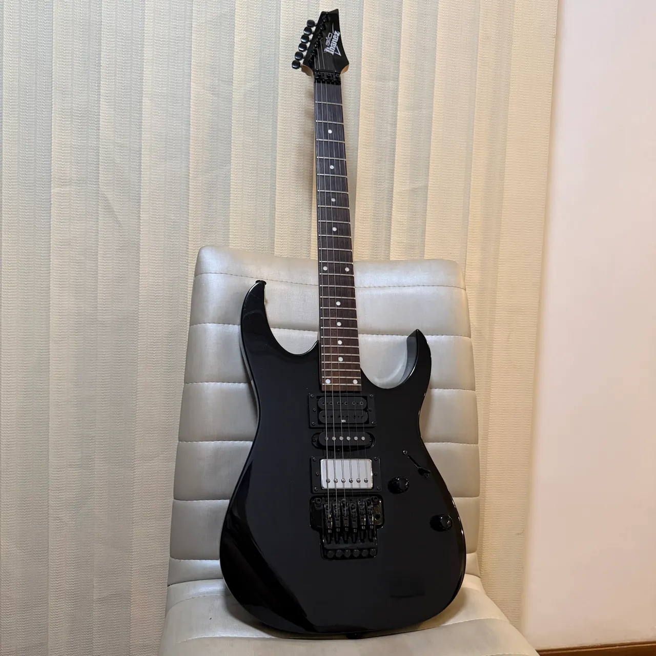 Guitarra 7 cordas Ibanez RG7321 + Upgrade de captador