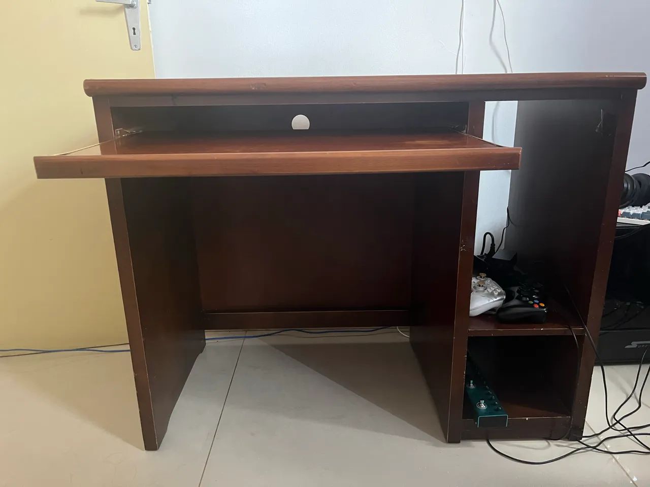 Mesa de Madeira p/ computador  - Foto 2