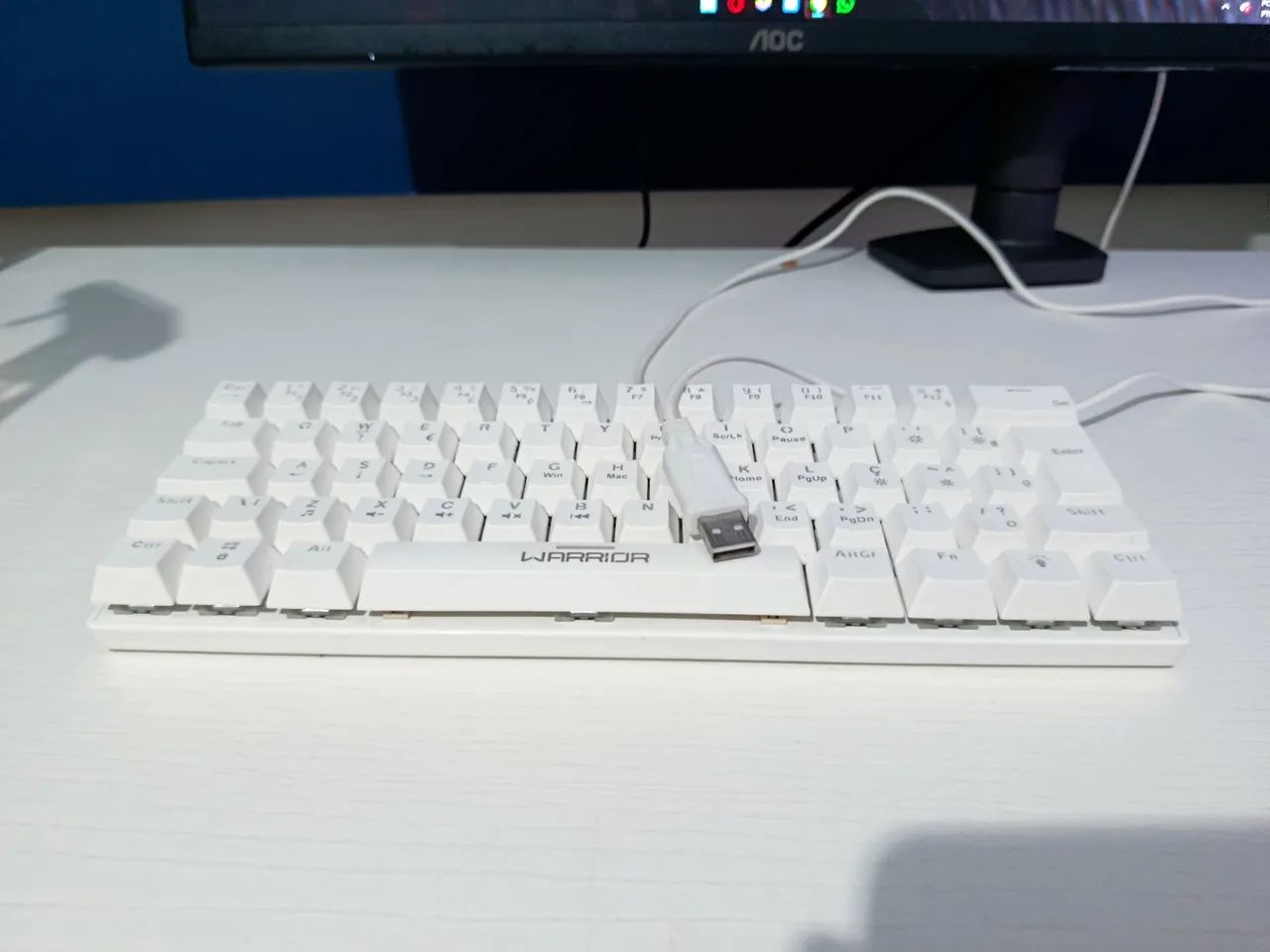 Teclado mecânico Warrior RGB banco  - Foto 4