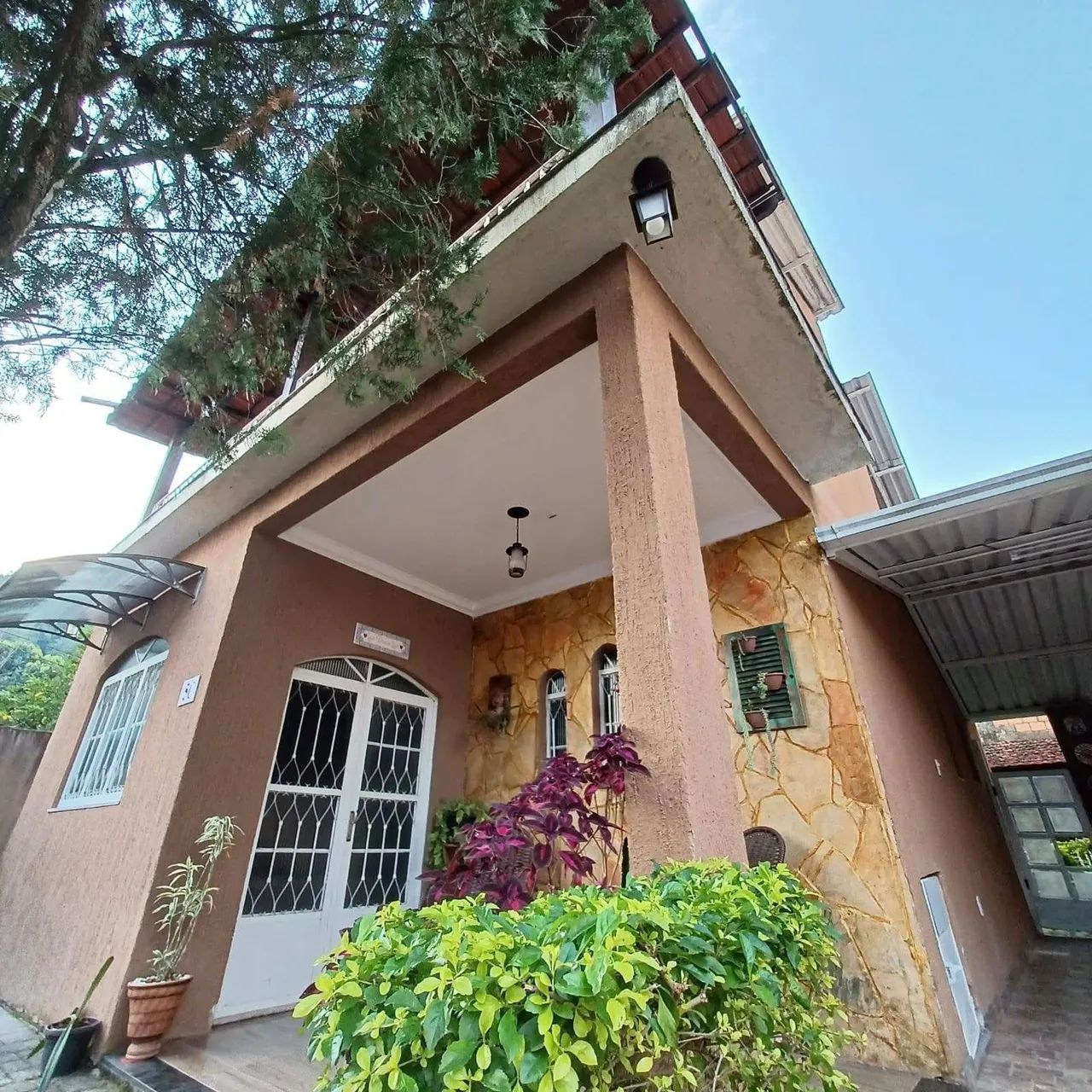 Casa alto padrão centro de Piabetá 