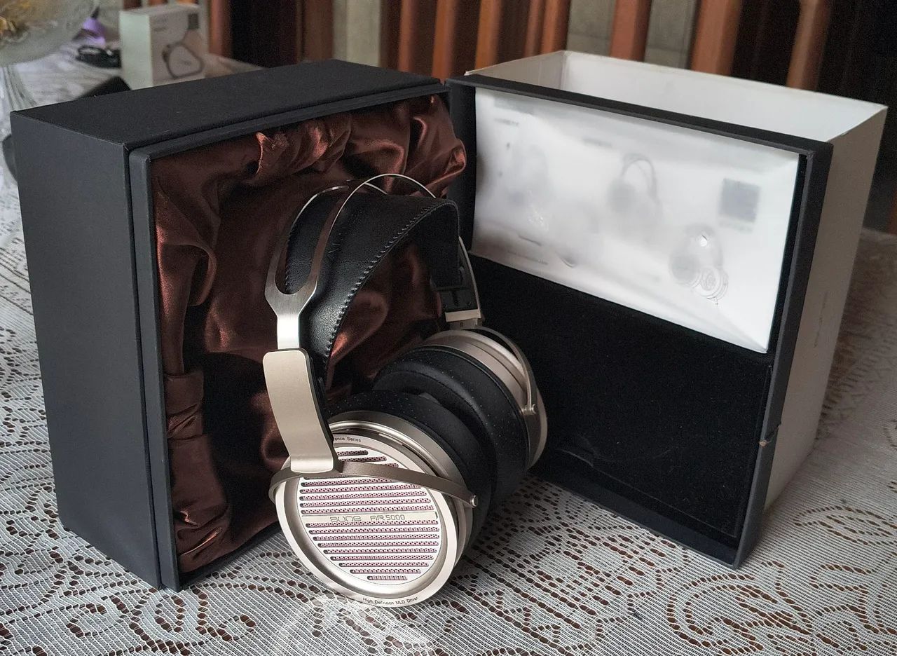 Headphone Aune AR5000