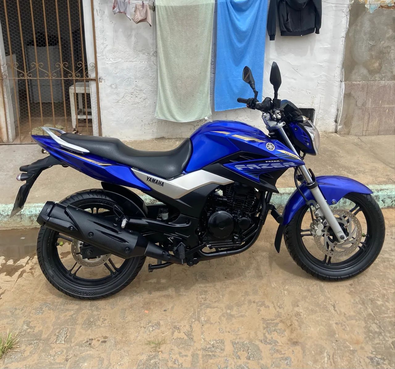 Fazer 250