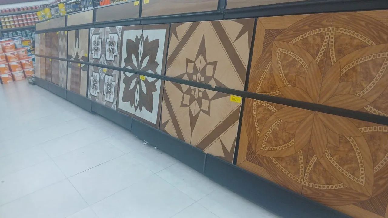 Pisos e cerâmica e revestimento 