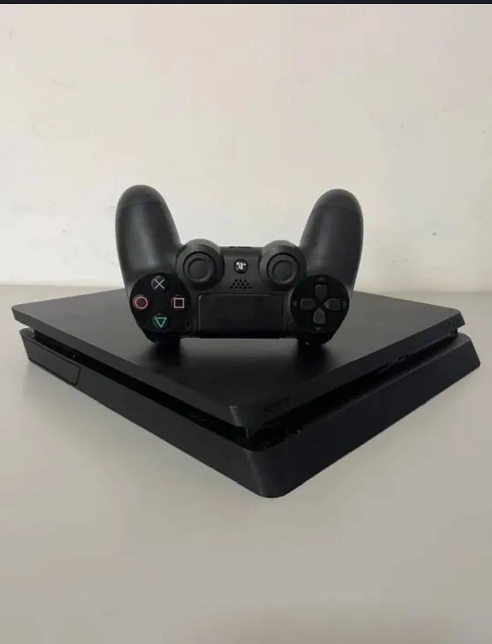 Playstation 4 + 1 controle 
