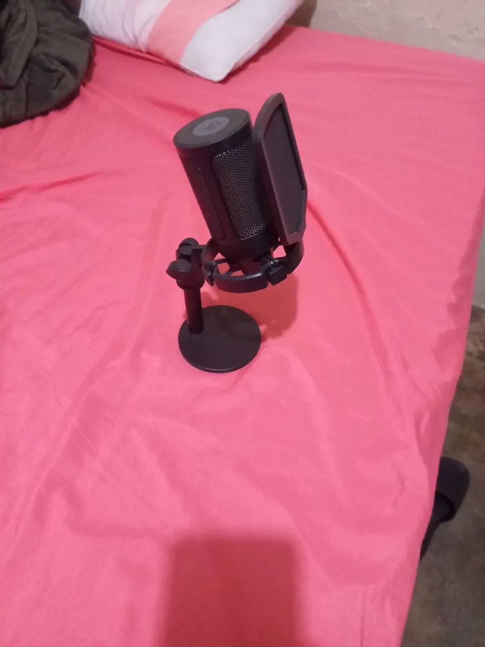 Microfone rbg para lives ou ligações