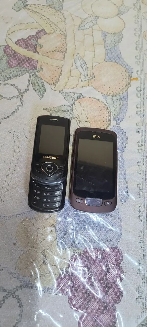 Dois telefone antigo sucata 