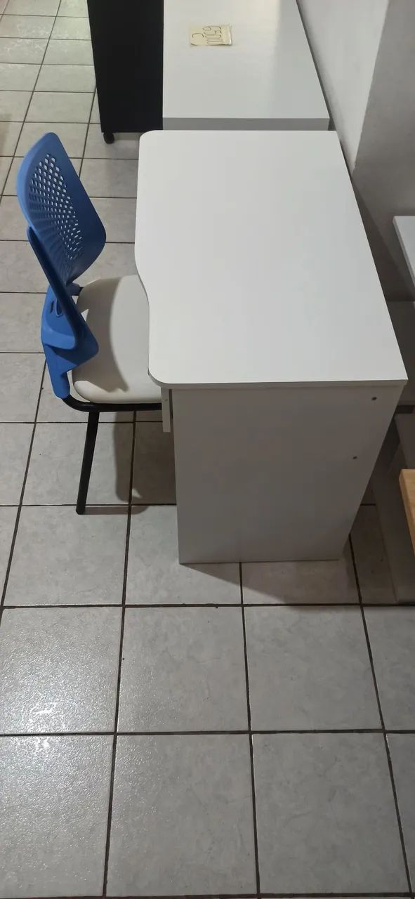 Mesa e cadeira  - Foto 2