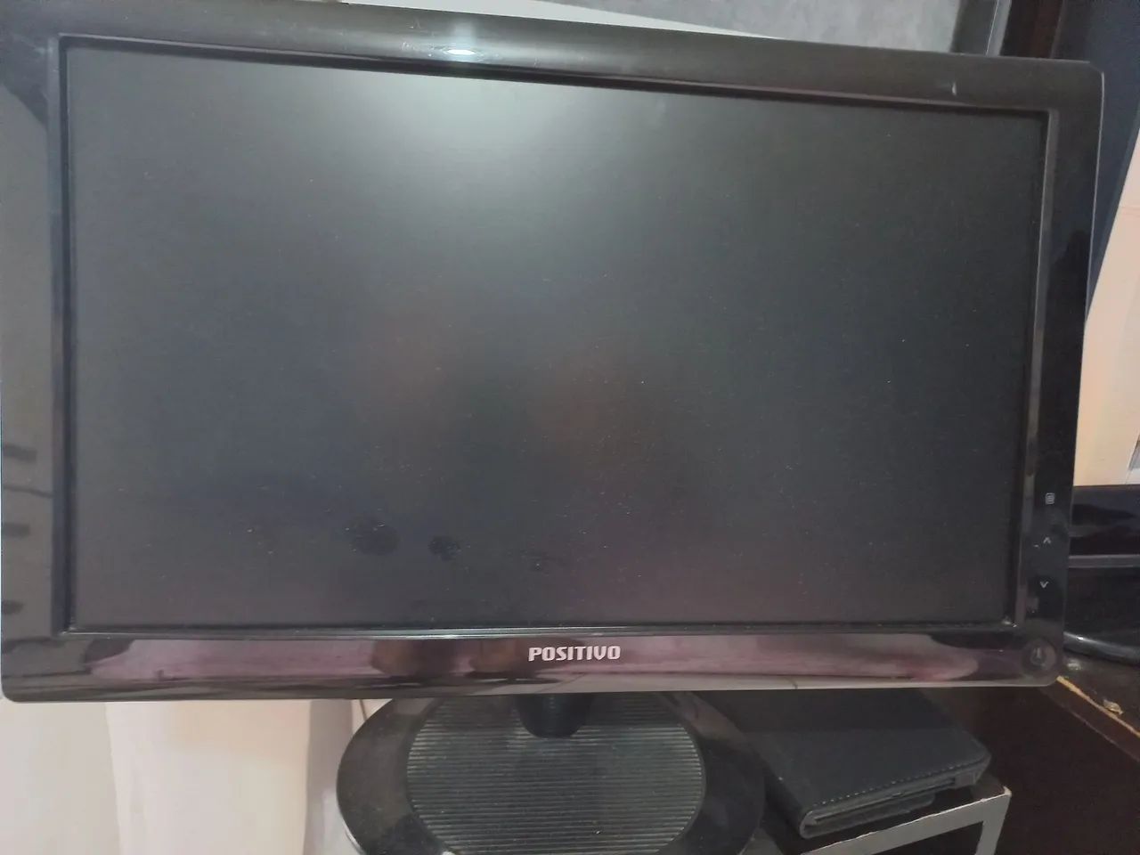 Monitor tela quebrada 