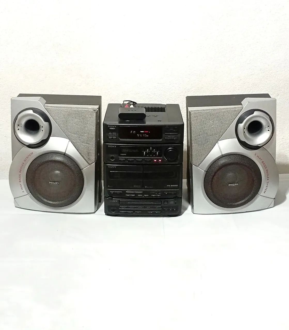 Aparelho Mini System Sony Com Caixas Phillips E Receptor Bluetooth
