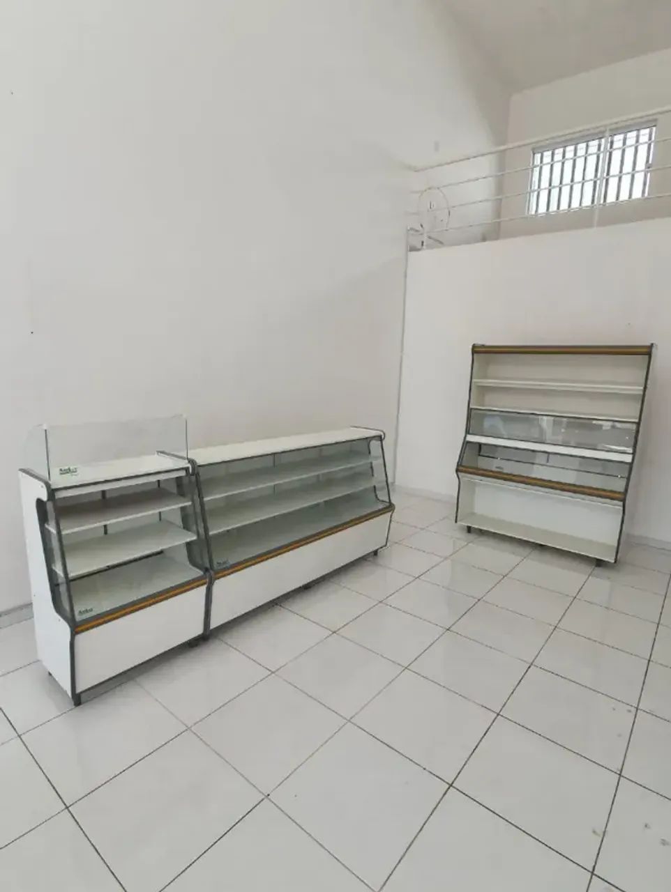 Balcão Vitrine Seco Expositor para Padarias NOVO