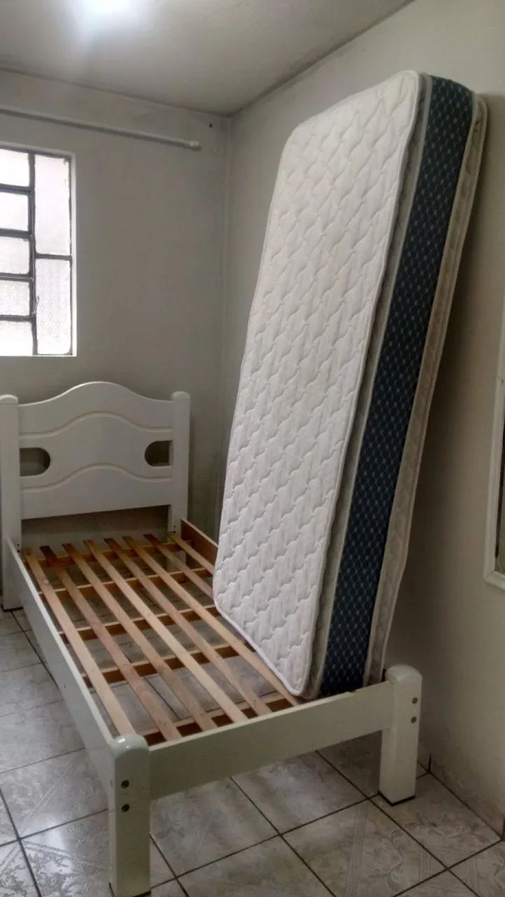 Colchão viúva D33 com Pillow Top. Bom estado.