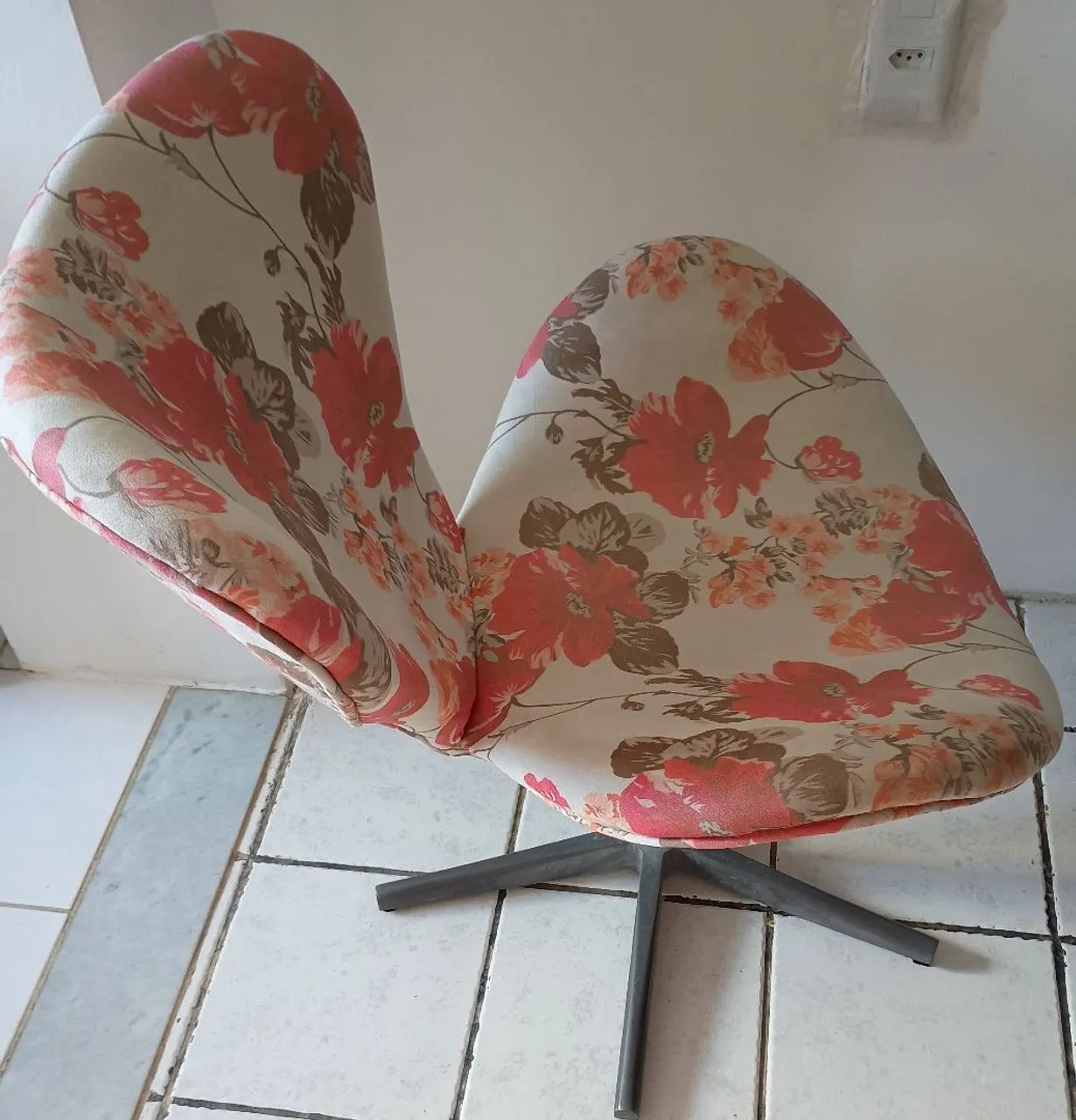 2 Poltronas giratórias florais  - Foto 2
