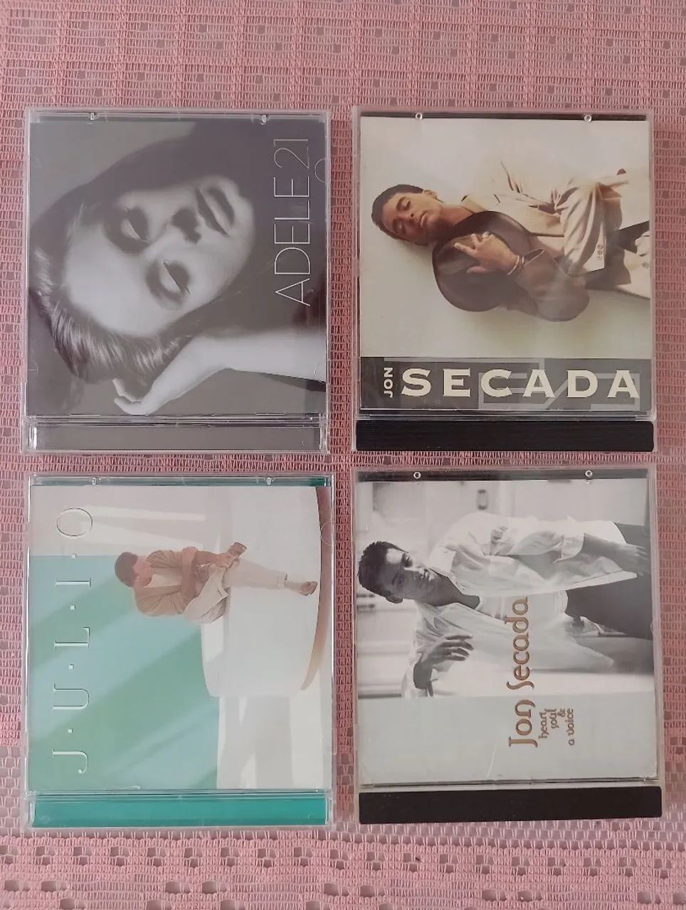 4 CDs Julio Igrejas/Adele/Jon Secada R$ 100,00