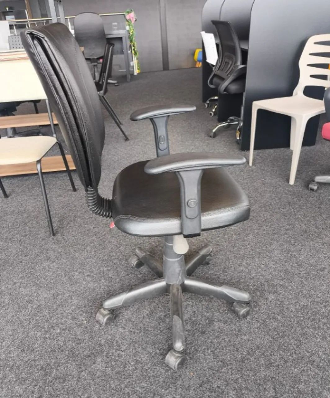 Cadeira Executiva B-One Back System - Entregamos Df e Entorno  - Foto 2