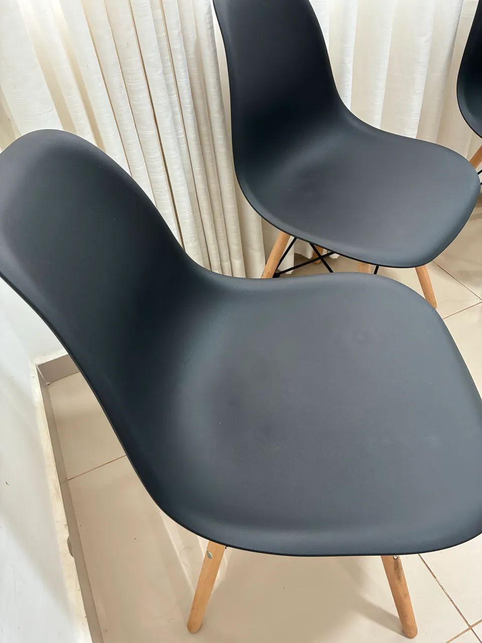 3 cadeiras Eames - preta  - Foto 3
