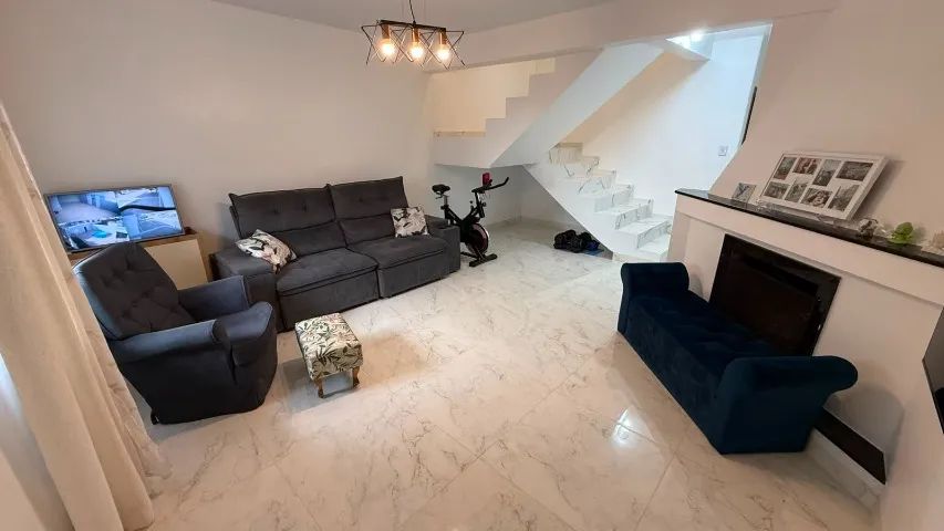 Casa Sobrado 5 quartos 3 Vagas / Fragata