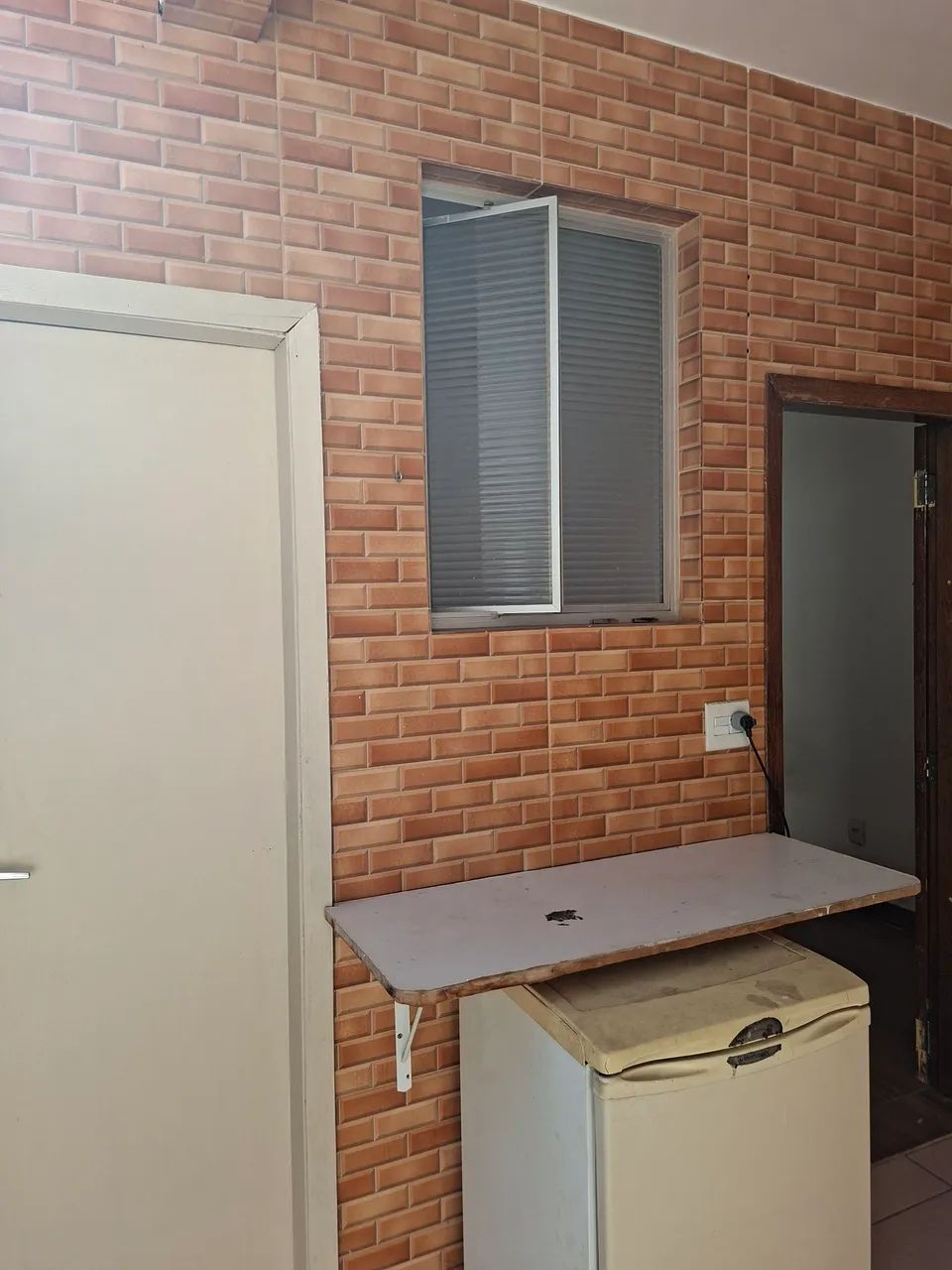 Aluga-se quarto com banheiro  - Foto 3