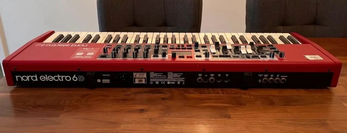 Nord Electro 6D / 61 - Foto 2