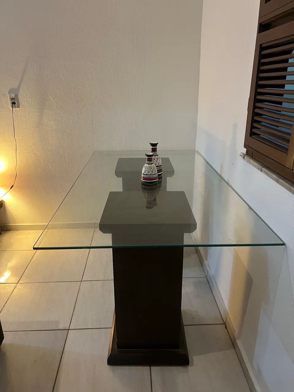 Vendo mesa de vidro de 6 lugares  - Foto 2