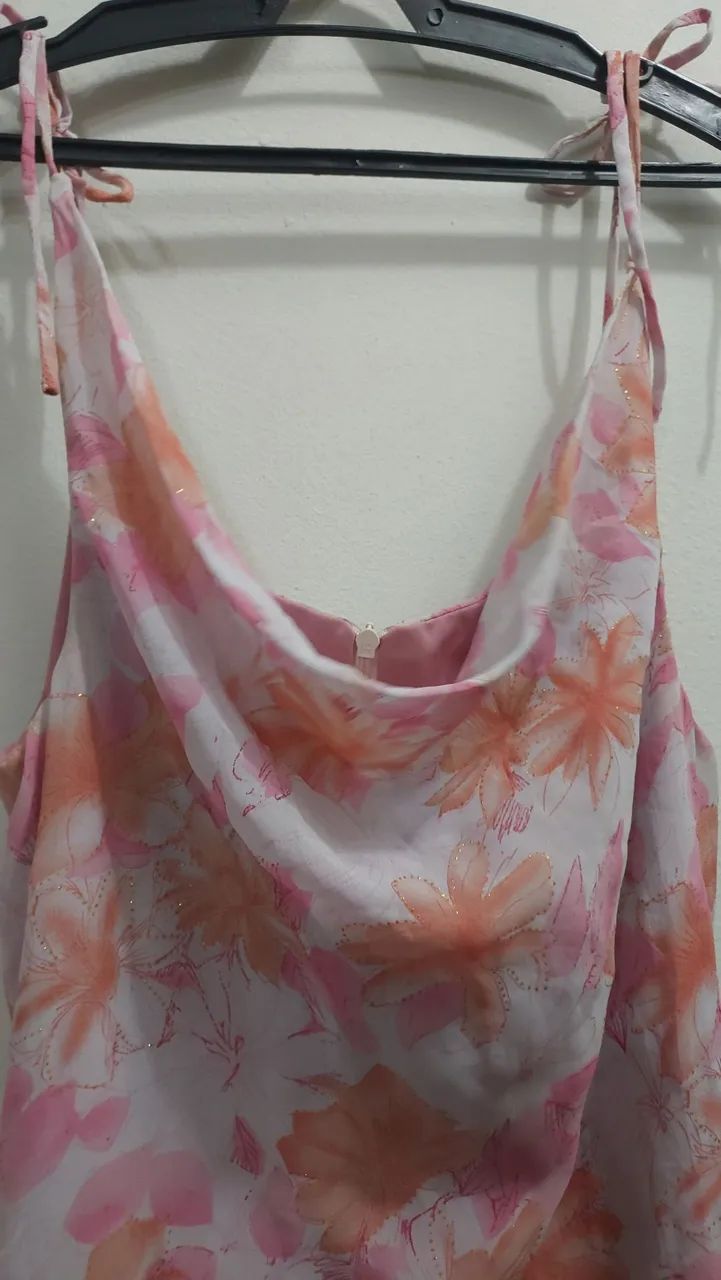 Vestidos vintages bordados e com babados  - Foto 3