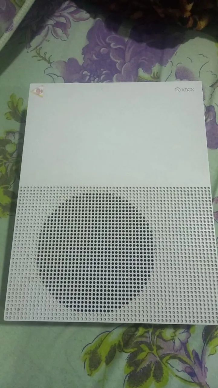 Xbox One S 500 GB com 75 jogos - Foto 3