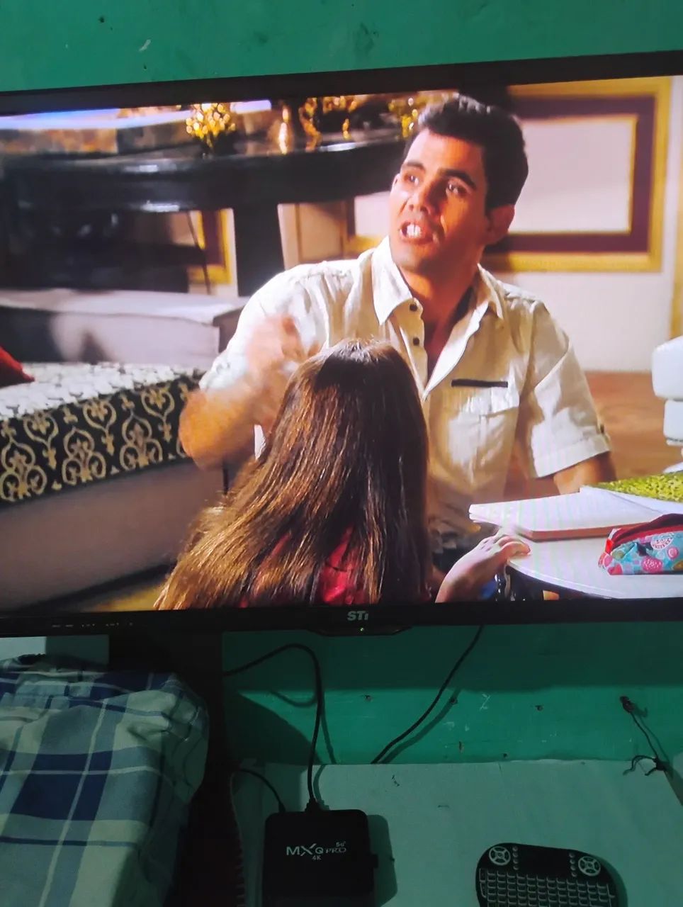 TELEVISÃO SENP TOXIBA 40 POLEGADAS COM CONTROLE FUNCIONANDO SEM DEFEITO? - Foto 3