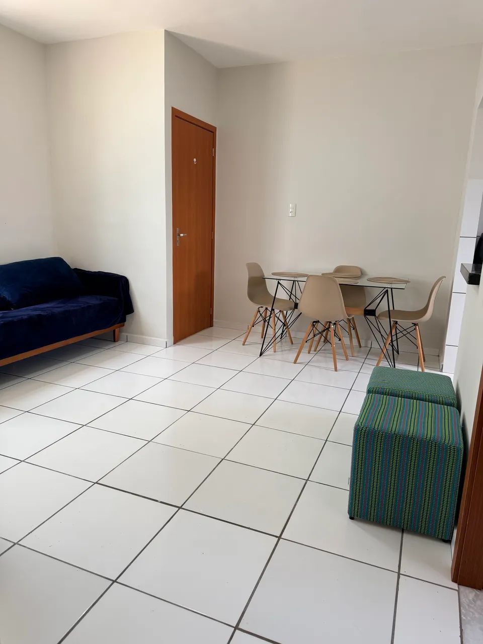 Alugo apartamento mobiliado 