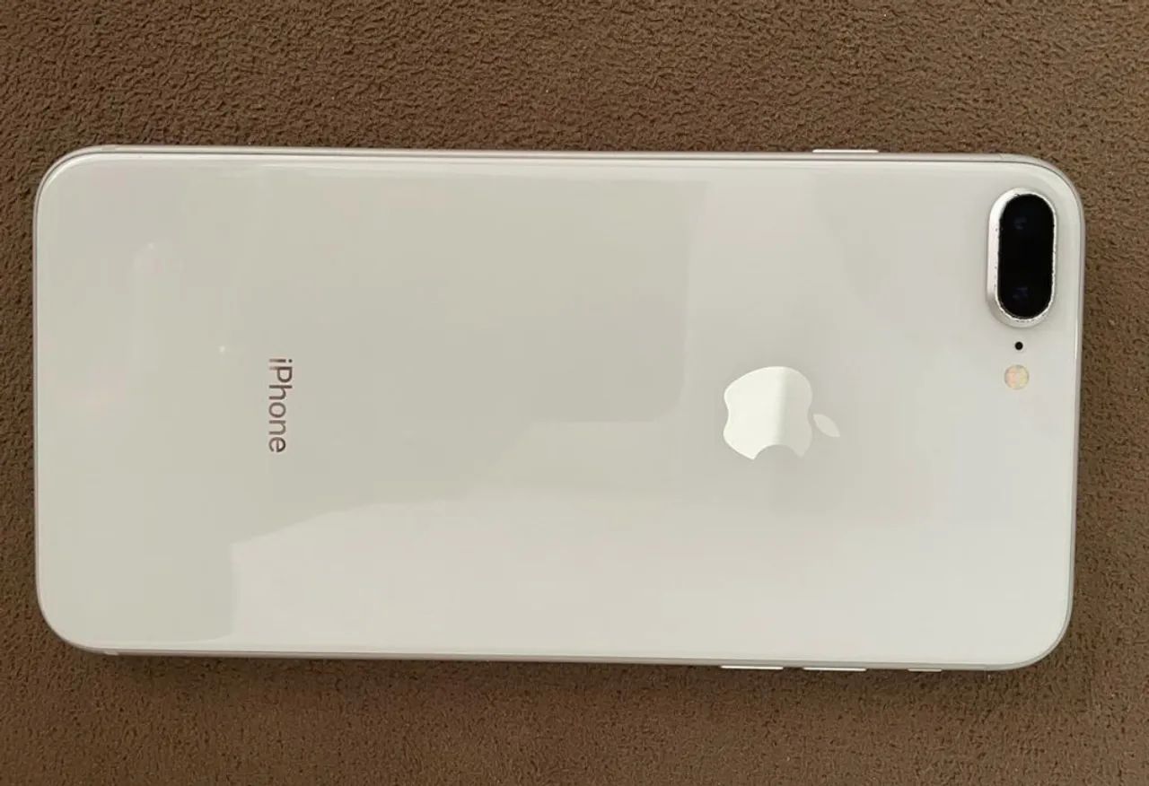 iPhone 8 Plus 64GB conservadíssimo - Celulares e Smartphones