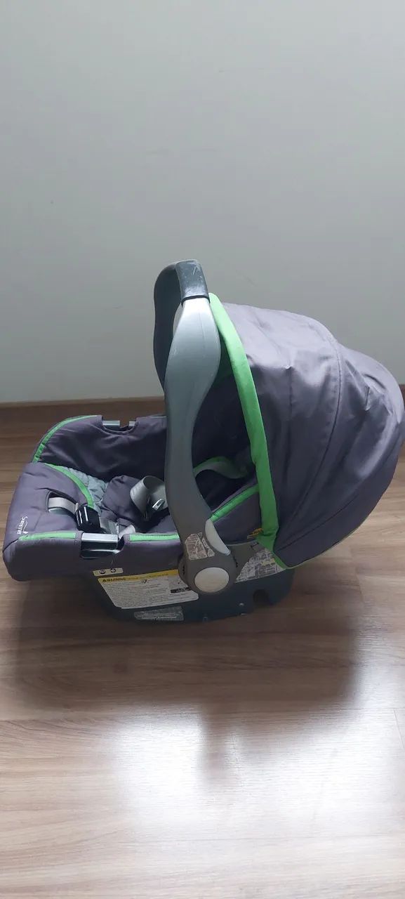 BEBE CONFORTO+BASE DE CARRO R$ 240,00 - Foto 2