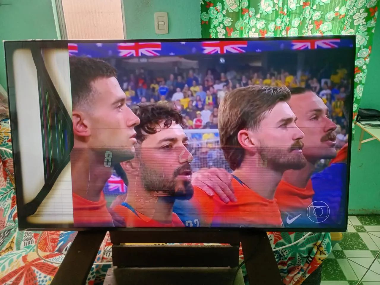 TV.  Smart.  Samsung.  50.  Polegadas.  Sem.  Controle.  Leia