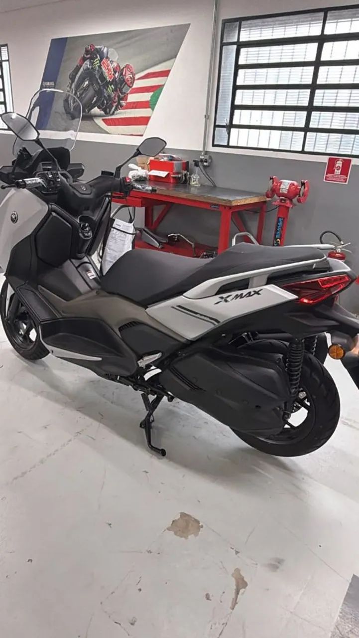 Xmax 250 com 550km - Foto 3