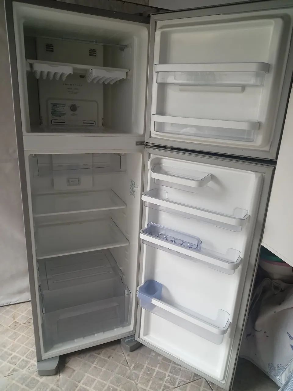Geladeira Eletrolux - Foto 2