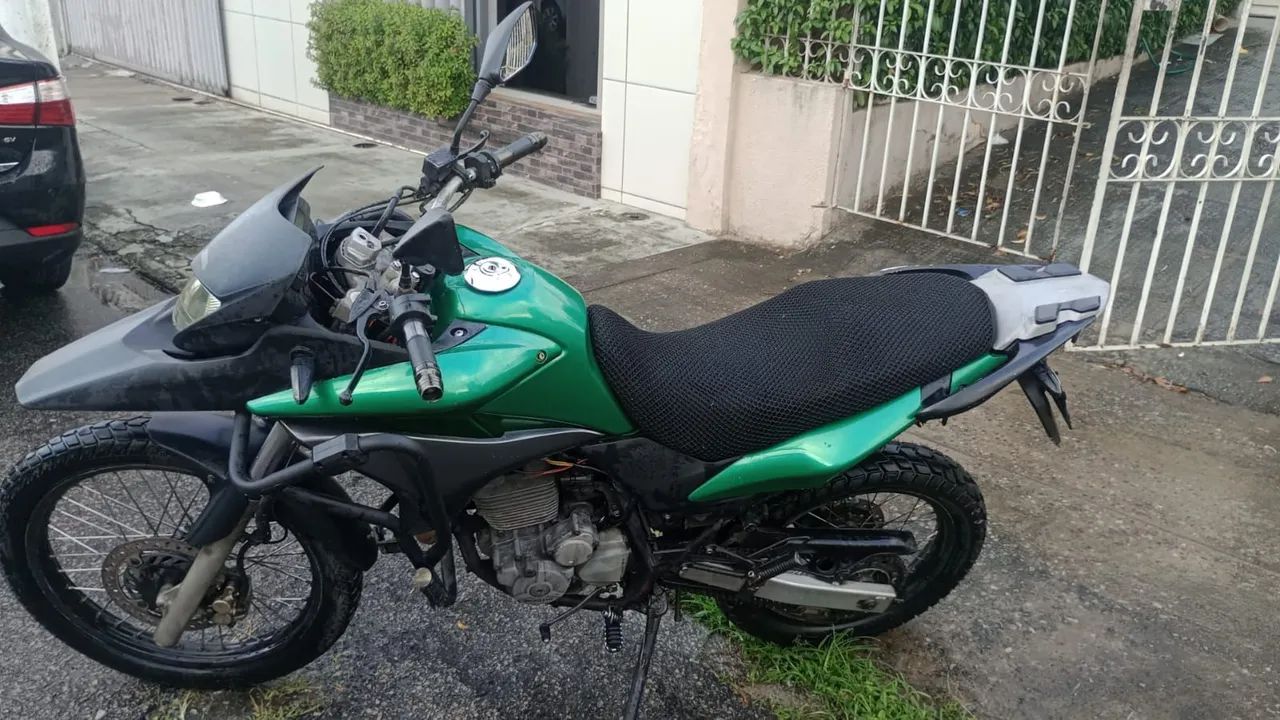 XRE300 oportunidade