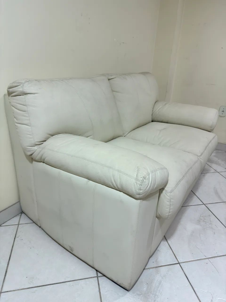 Sofá de 2 Lugares em courino - Foto 2