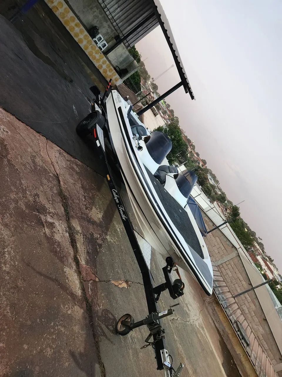 Vendo bass boat Fibralar F2+2 - Foto 2