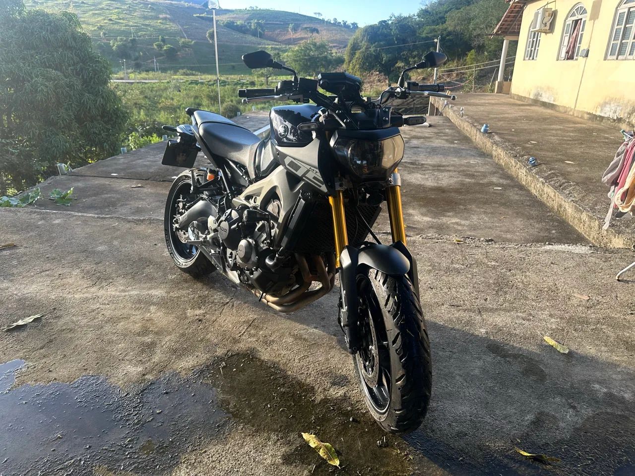 Yamaha MT-09 (2015) - Roxa - Foto 3
