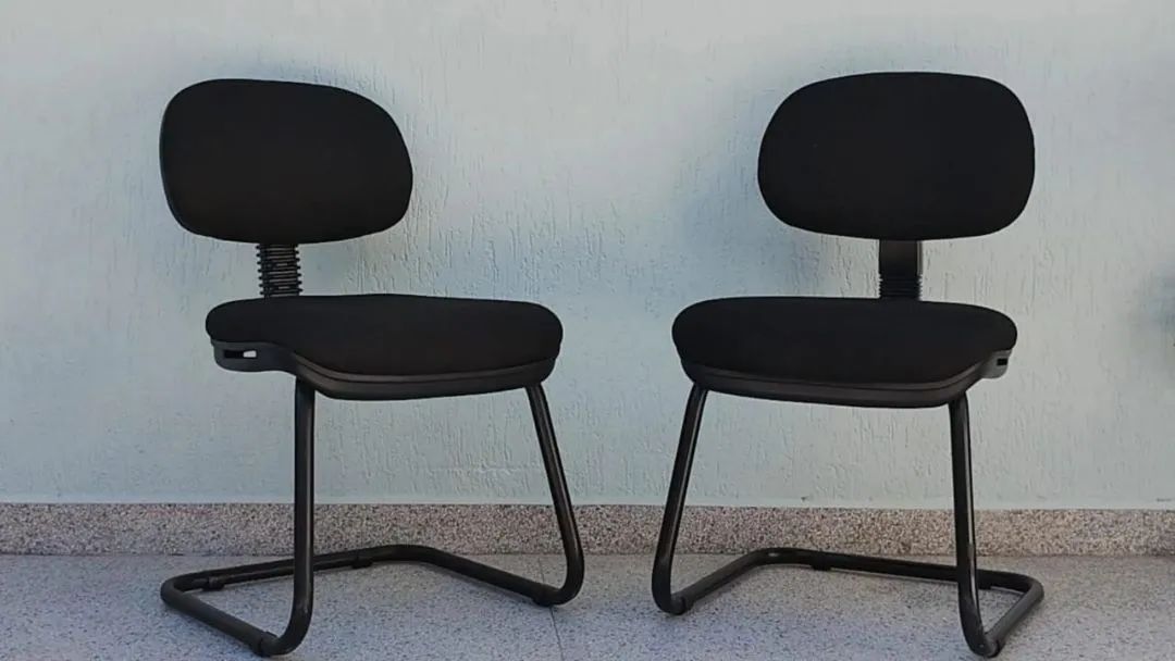 Kit 2 cadeiras executivas base fixa em S