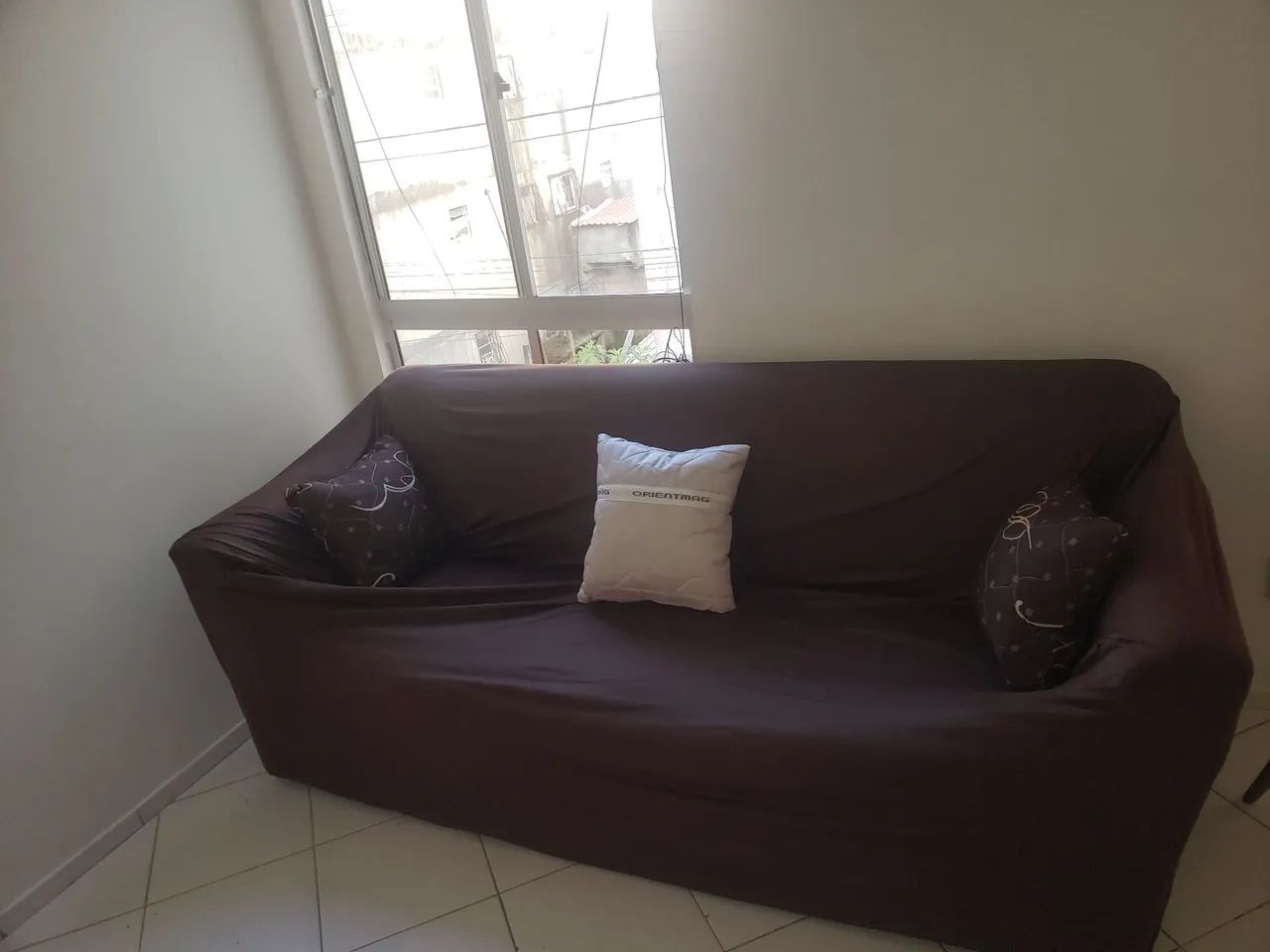 Sofá de três lugares oportunidade!!! - Foto 4
