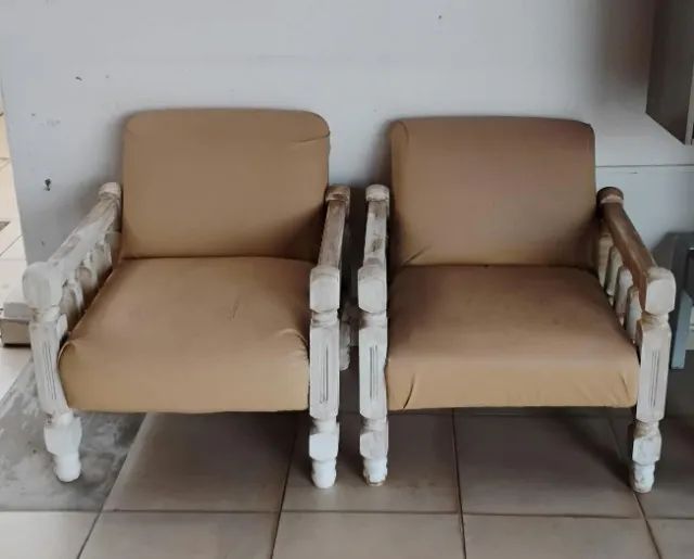 Jogo de poltrona de madeira