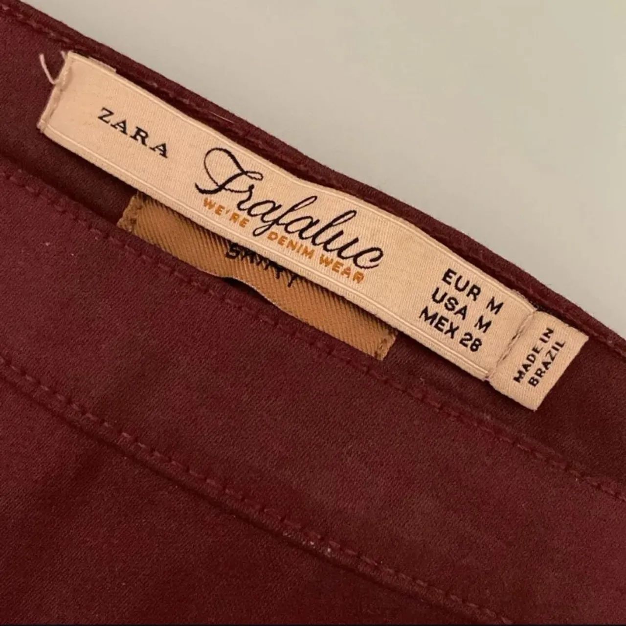 Saia vermelha Zara Trafaluc efeito couro - Foto 2