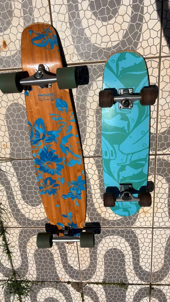 Vendo esses dois skate, interessados chamar dm ou por 1 ou os 2