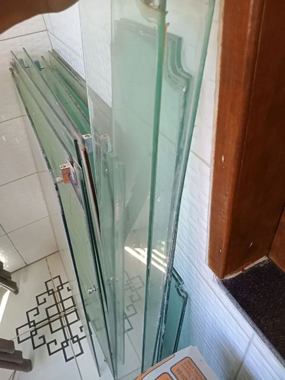 Vendo 9 janelas de vidro - Foto 5