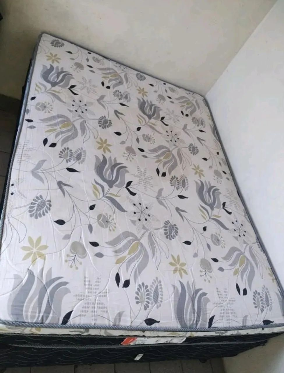 Cama box casal (colchão e base)