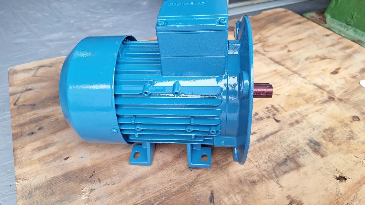 Motor elétrico trifásico 0.5 cv rotação 1125. - Foto 4